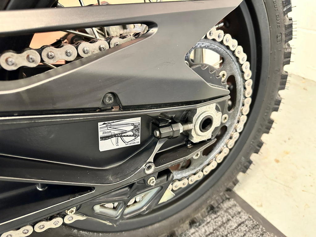 890 Adventure R (889cc) 2023