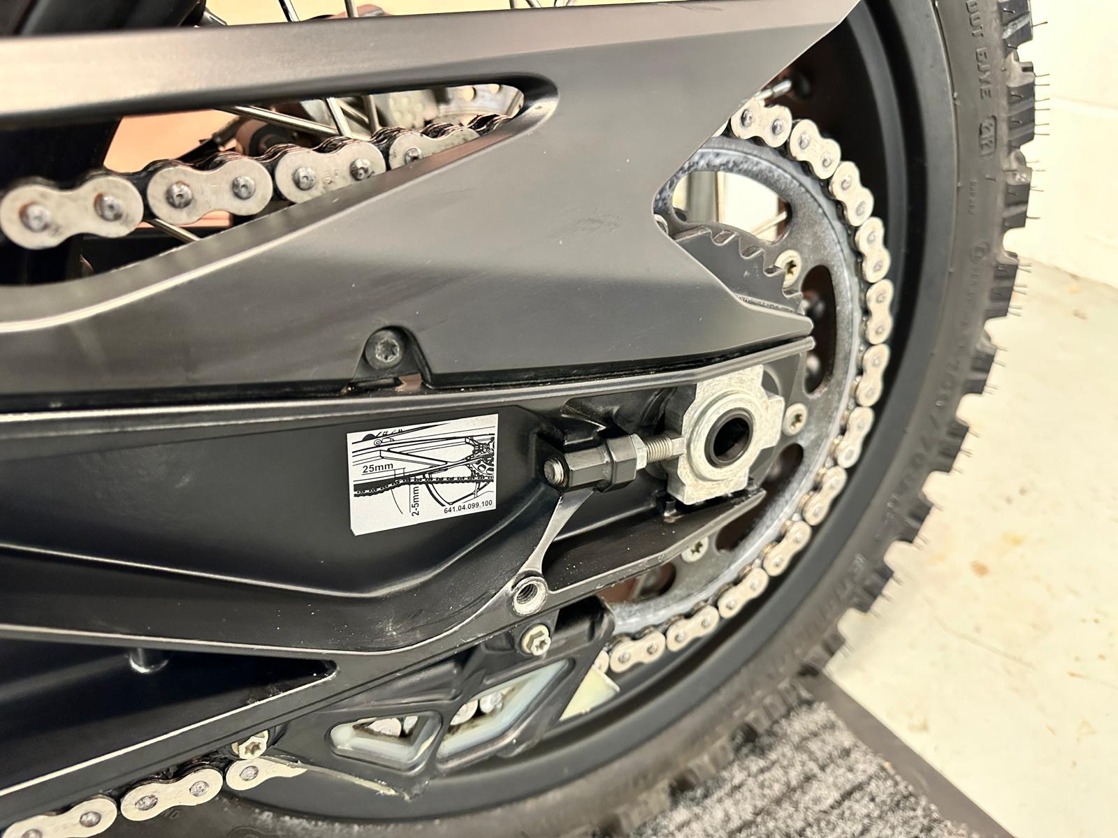 890 Adventure R (889cc) 2023
