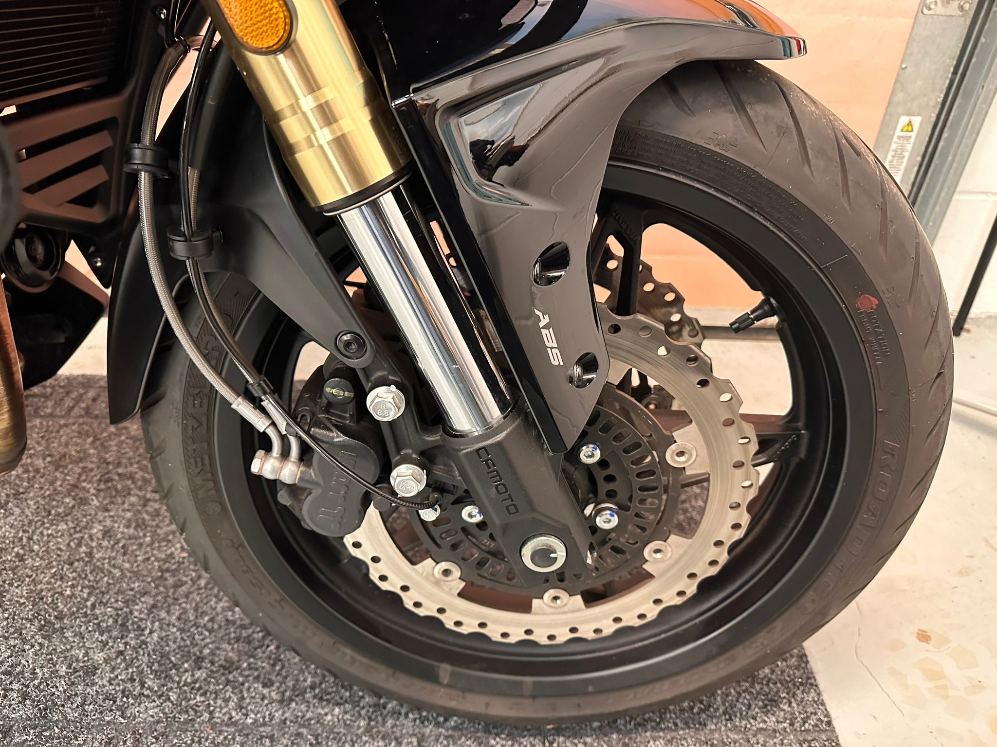 650 MT (649cc) 2021