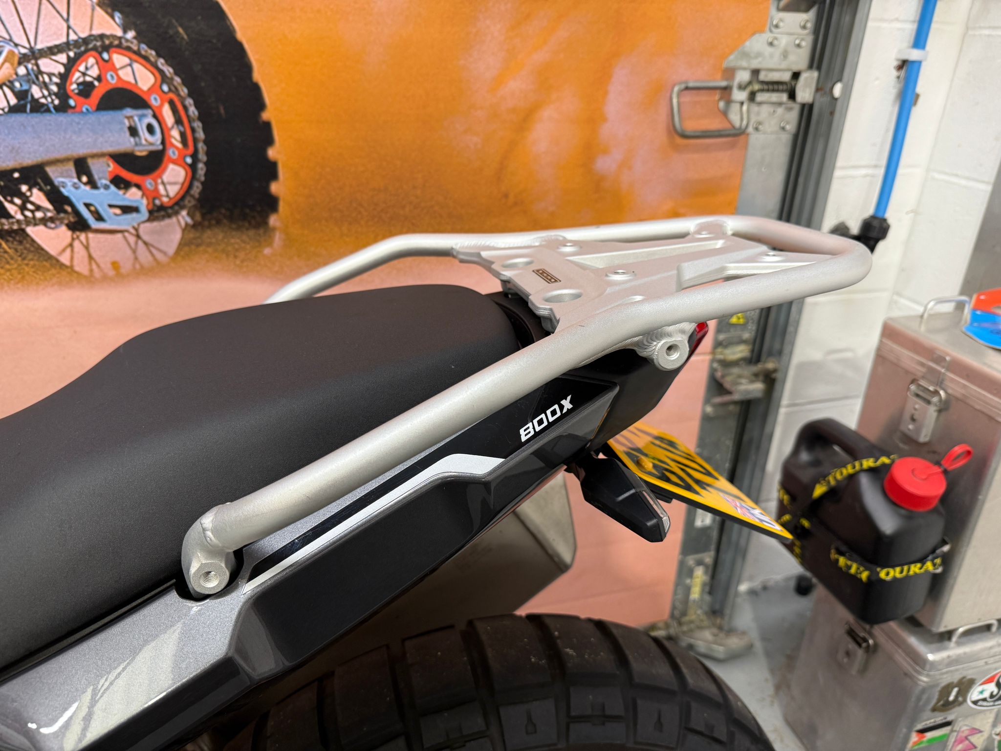 800 X Pro Lightweight (799cc) 2024