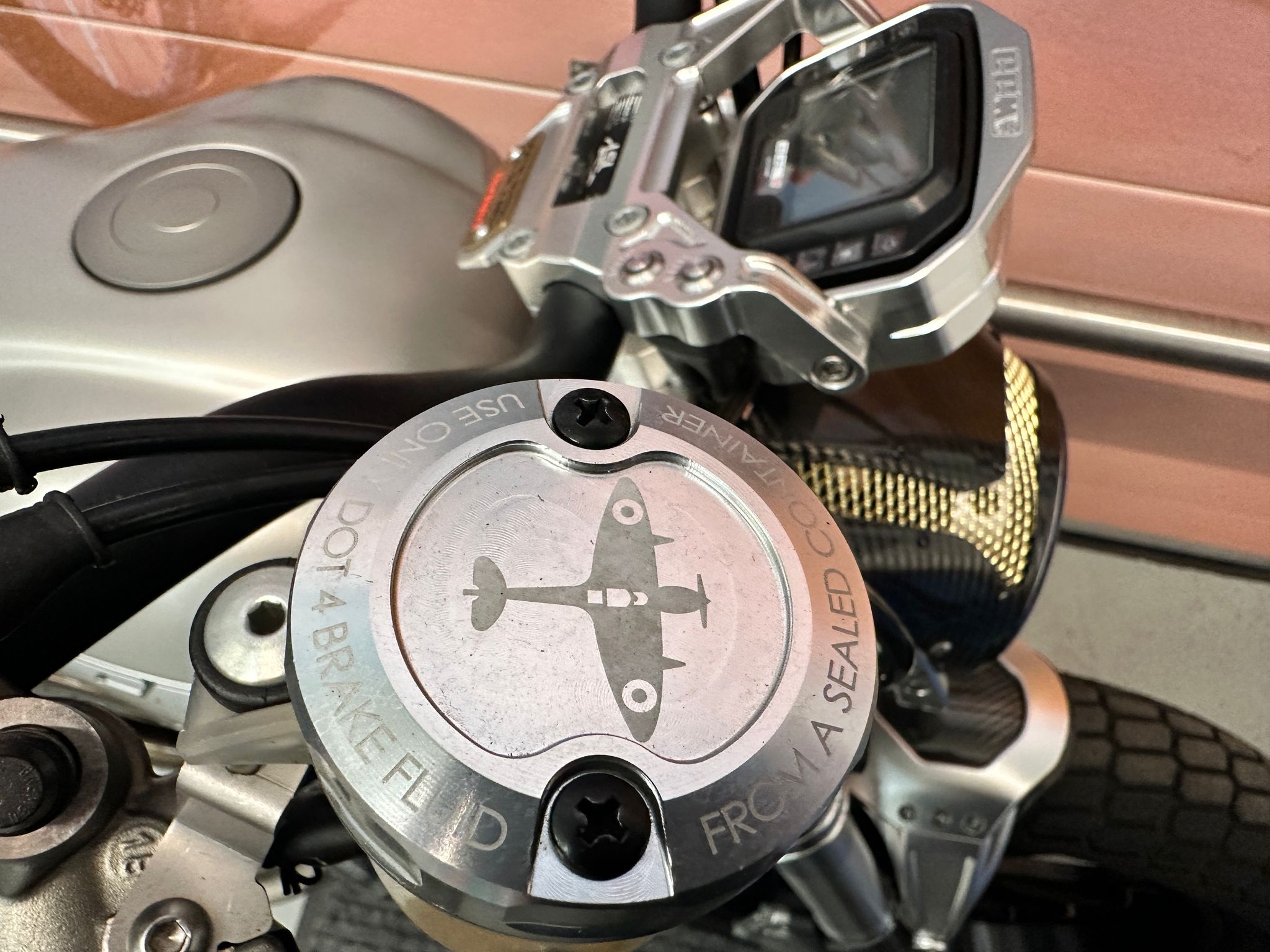 Spitfire Flat Tracker (600cc) 2019