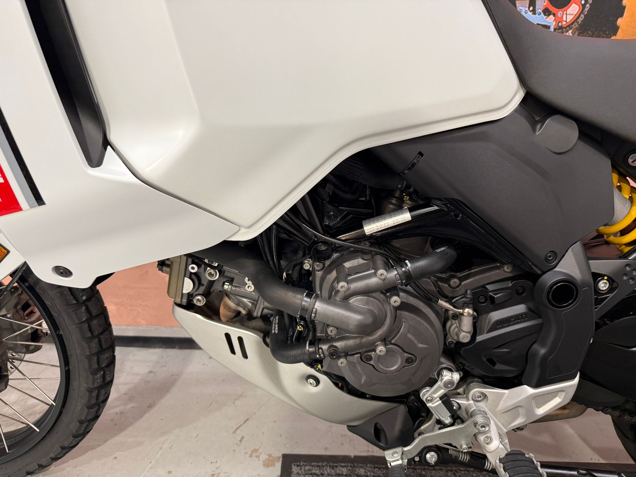 Desert X (937cc) 2022