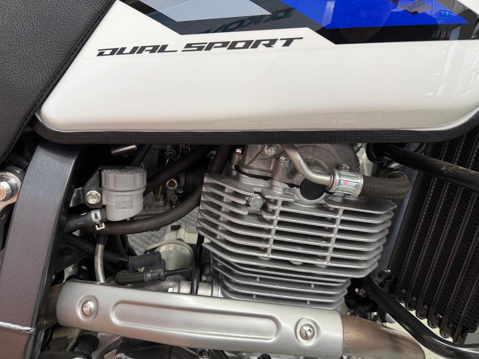 DR 650 Dual Sport (644cc) 2025
