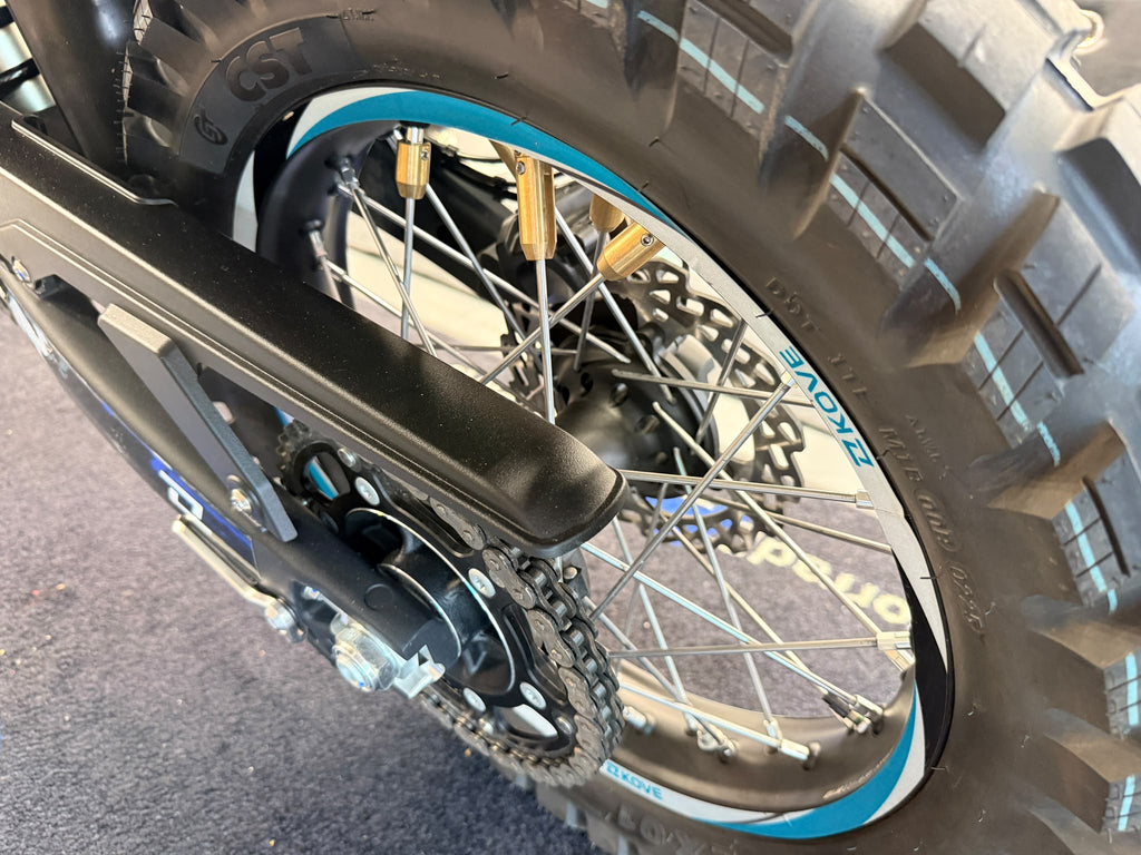 800X Rally (799cc) 2025