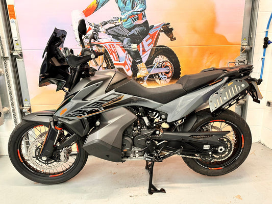 890 Adventure (889cc) 2023