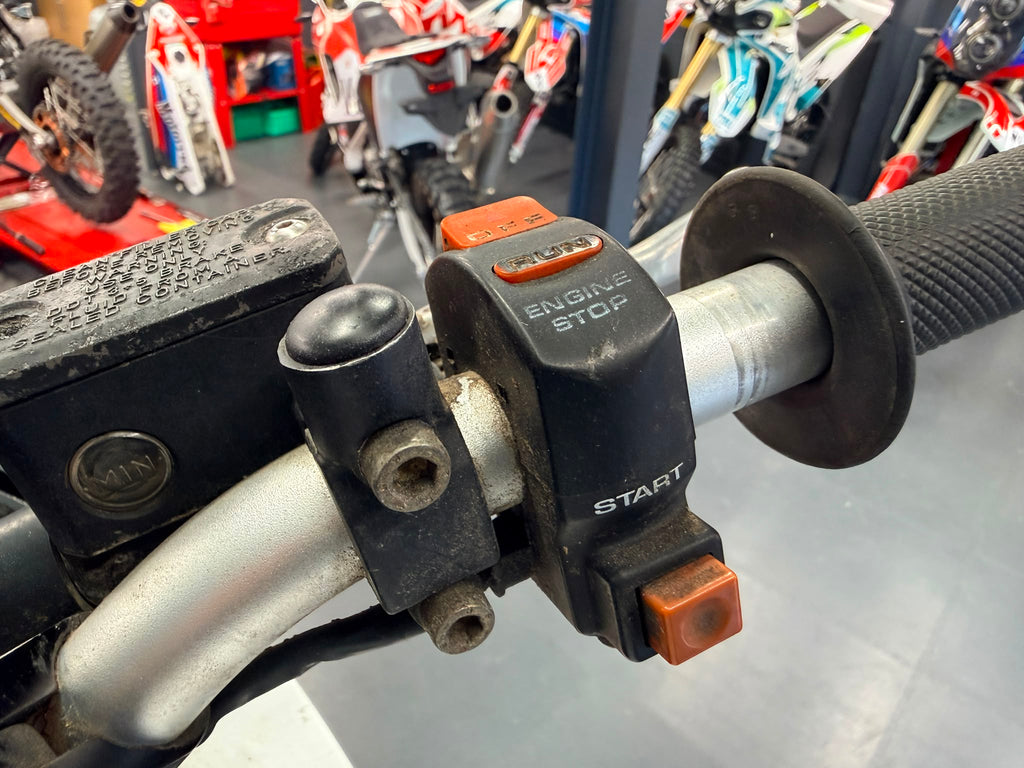 900 Elefant Lucky Explorer (904cc) 1993