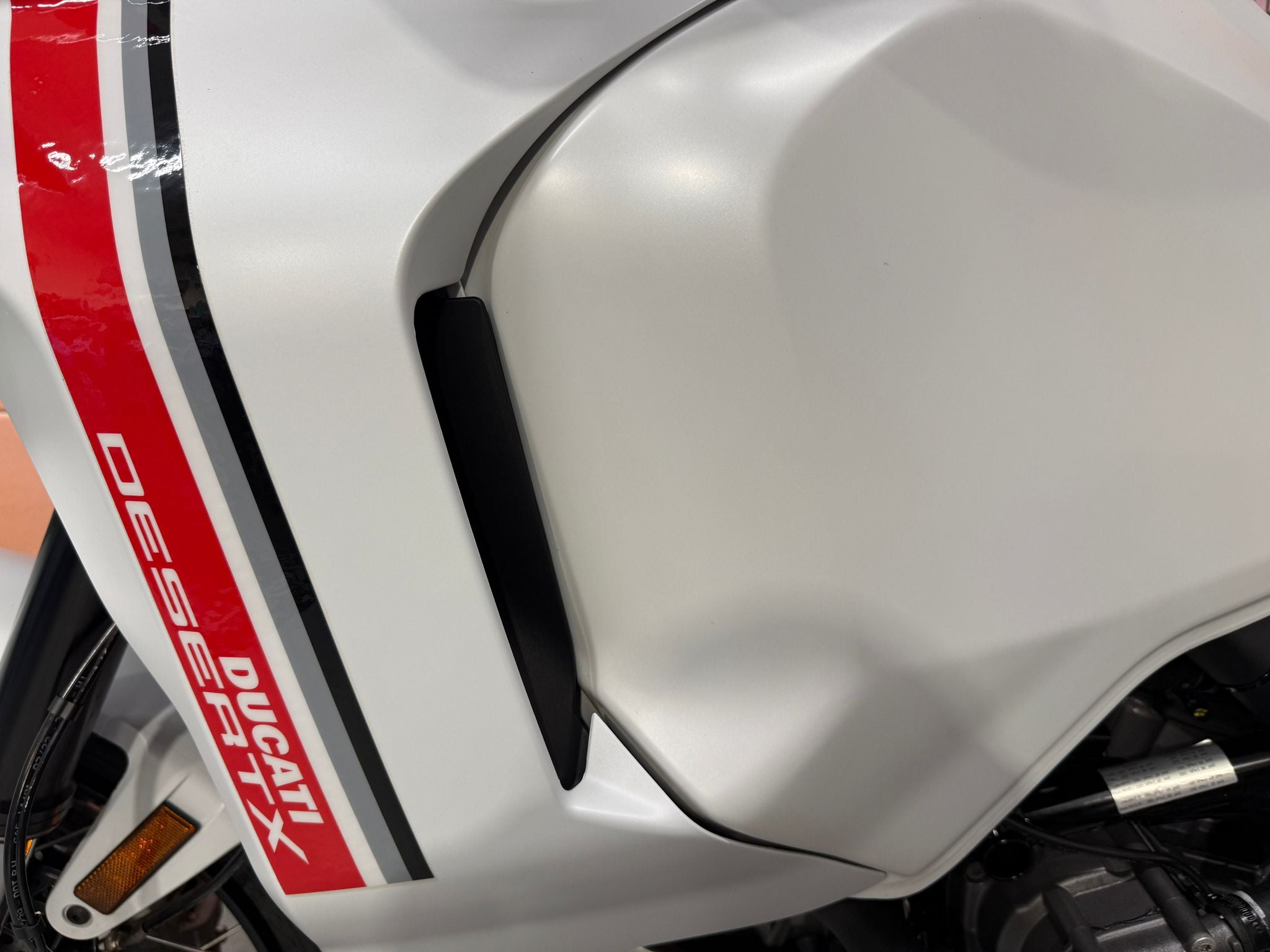 Desert X (937cc) 2022