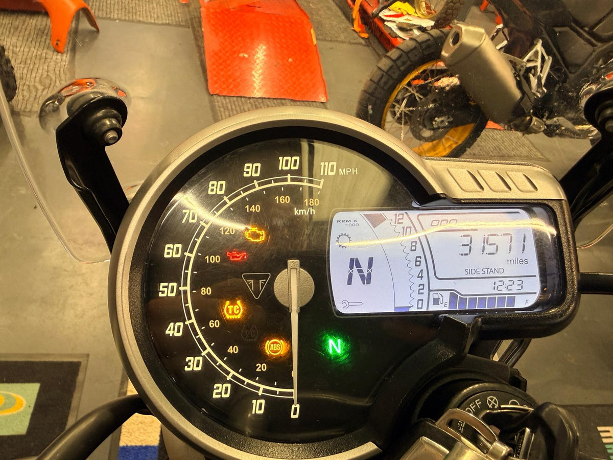 Scrambler 400X (398cc) 2025