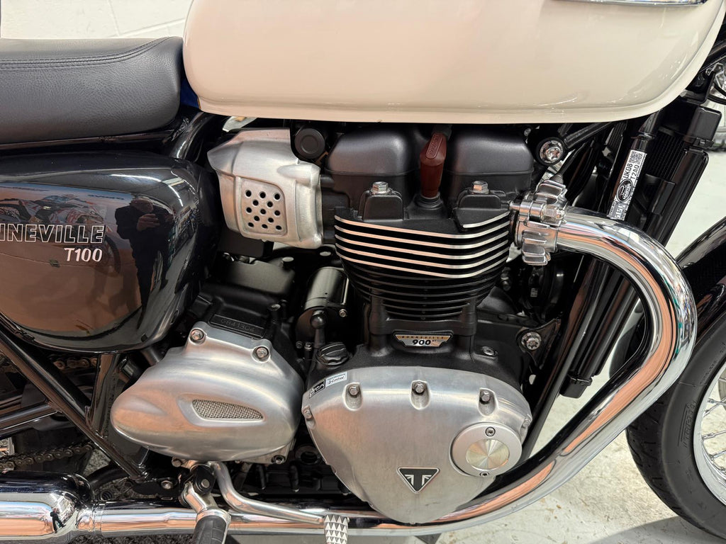 BONNEVILLE T100 (900cc) 2017