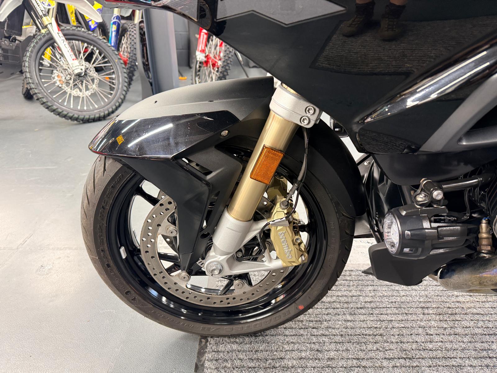 R1250 RT SE Triple Black (1254cc) 2023