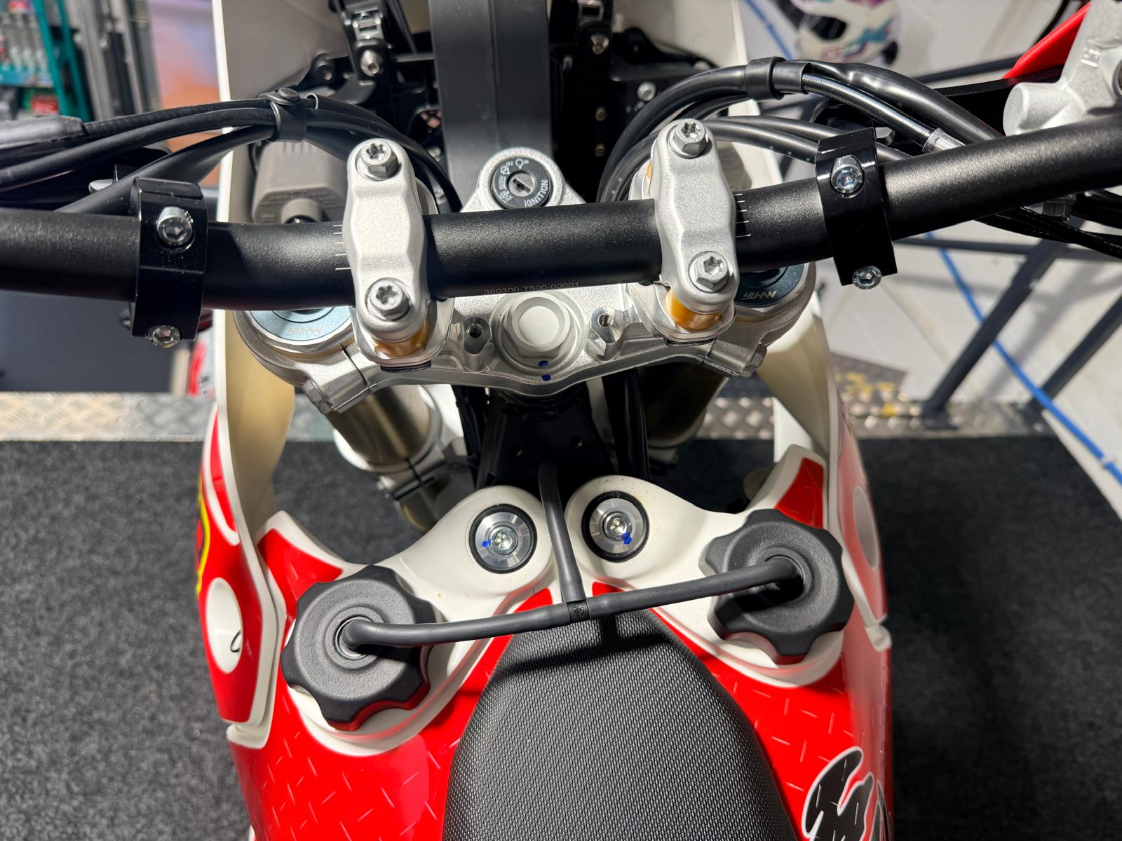 450 Rally Dakar Edition (449cc) NEW