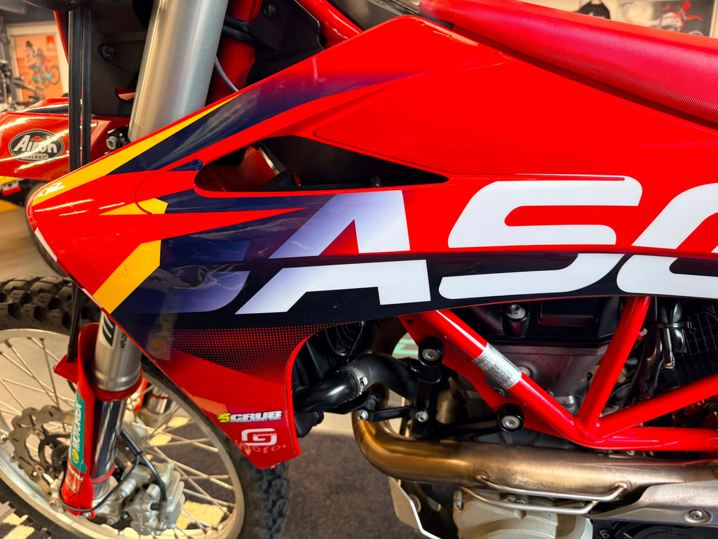 ES 700 Enduro (692cc) 2022