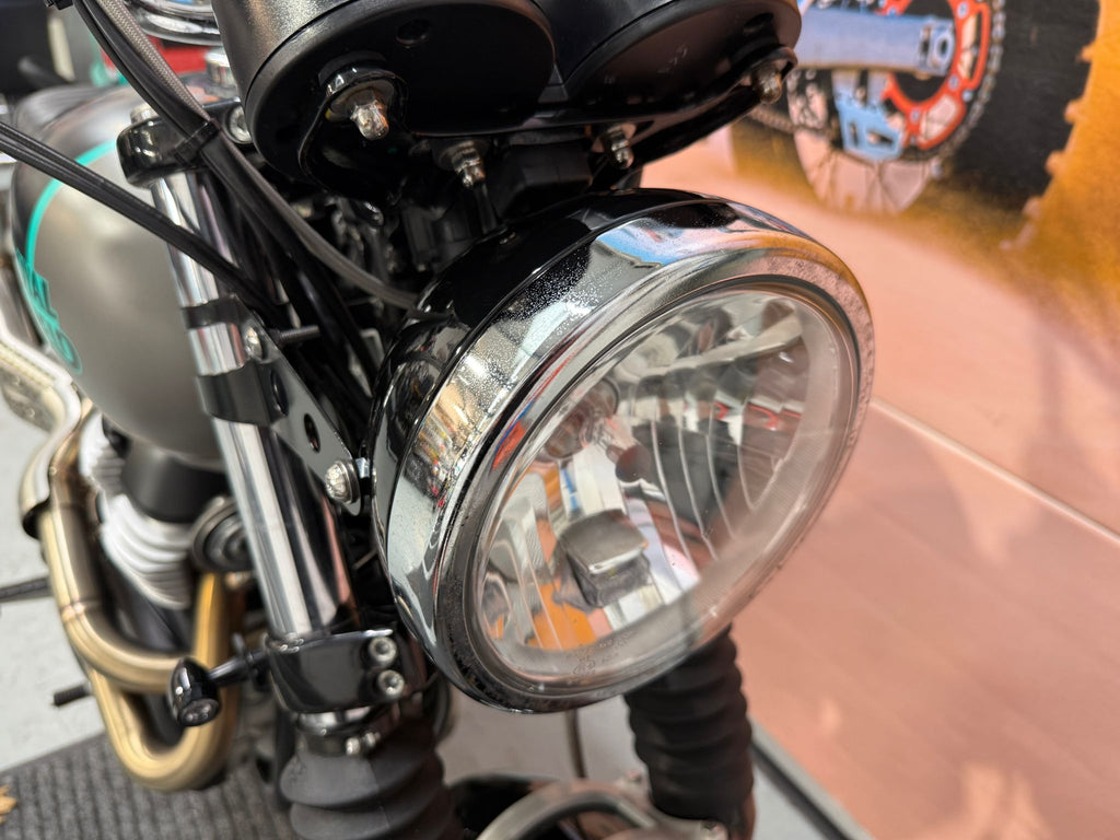 Interceptor Street Scrambler (648cc) 2022