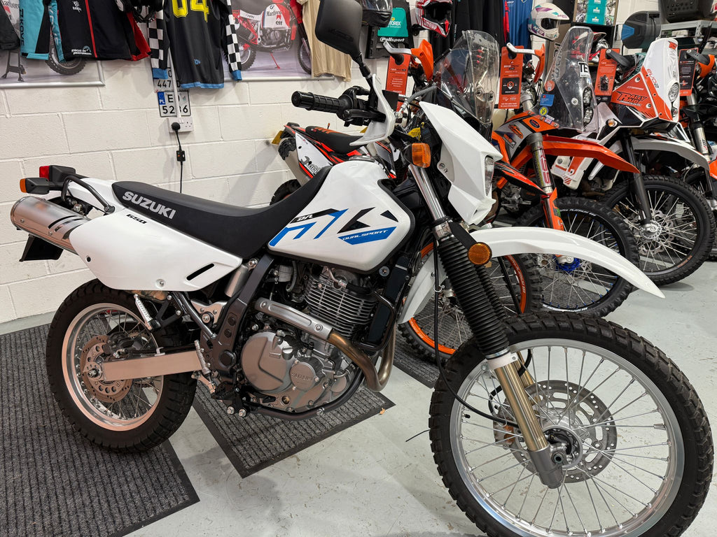 DR 650 Dual Sport (644cc) 2025