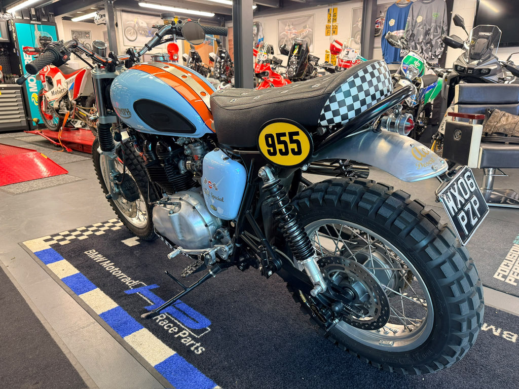 Thruxton 900 Desert Sled (865cc) 2006
