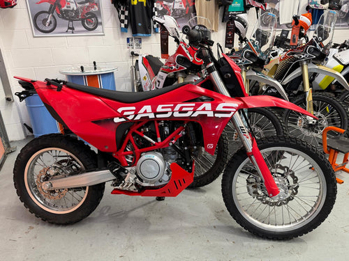 ES 700 Enduro (692cc) 2024