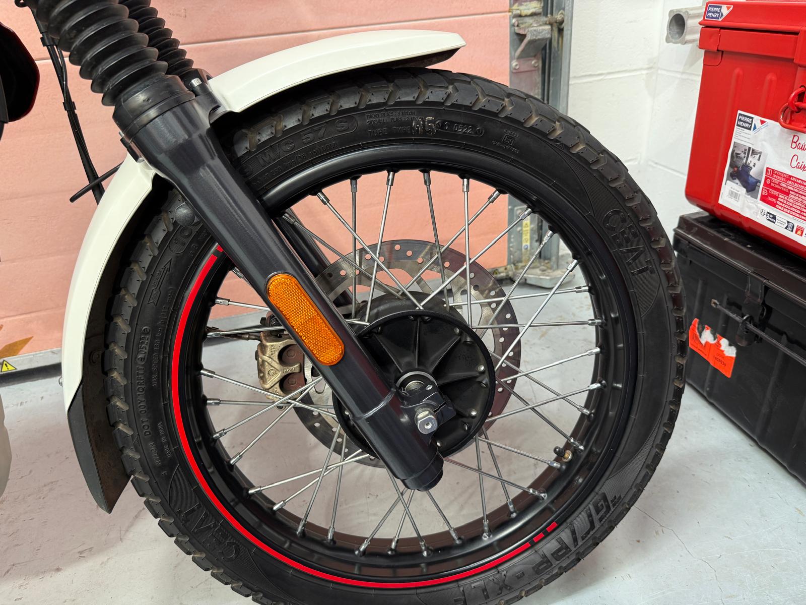 Himalayan 411 Scrambler (410cc) 2022