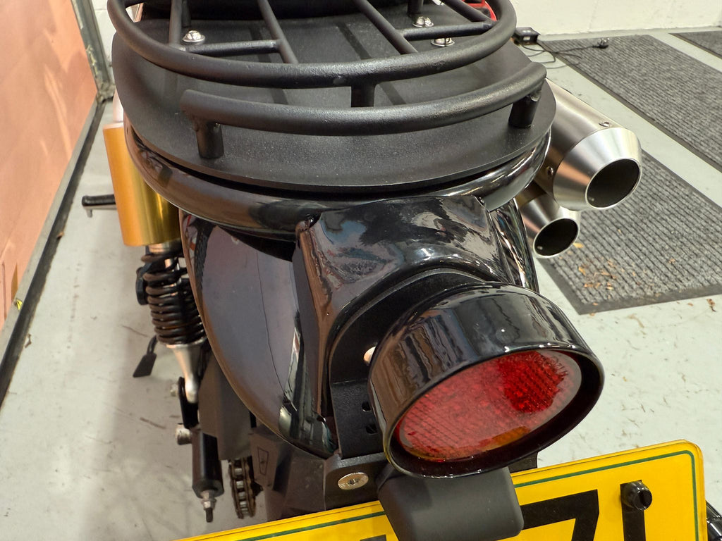 Interceptor Street Scrambler (648cc) 2022