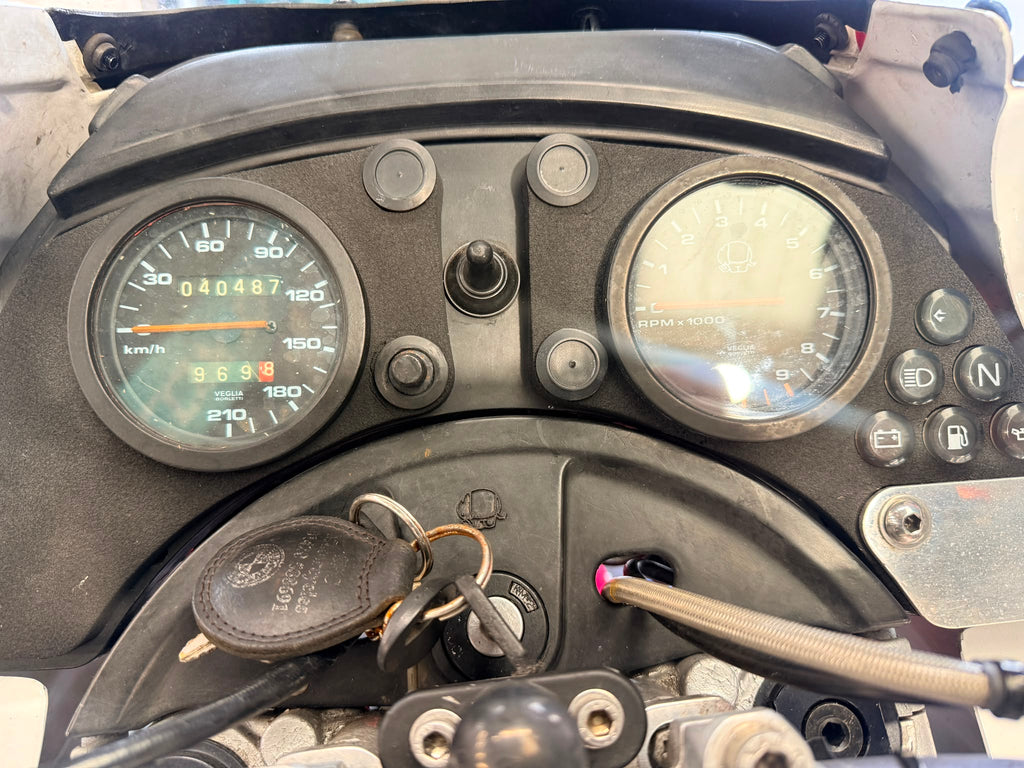 750 Elefant Lucky Explorer (748cc) 1993
