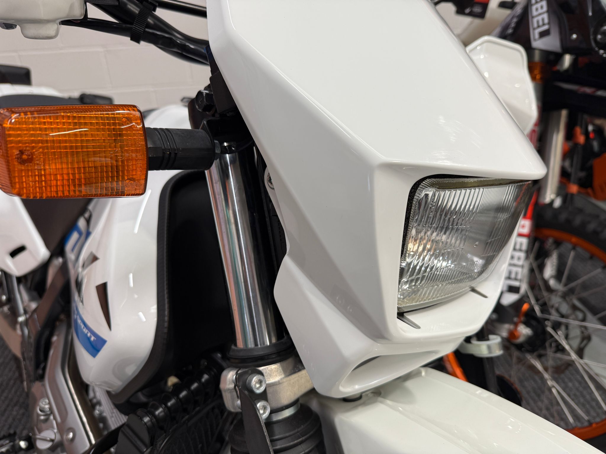 DR 650 Dual Sport (644cc) 2025