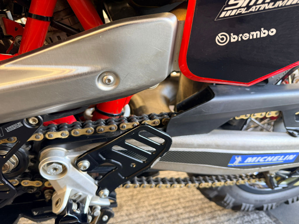ES 700 Enduro (692cc) 2022