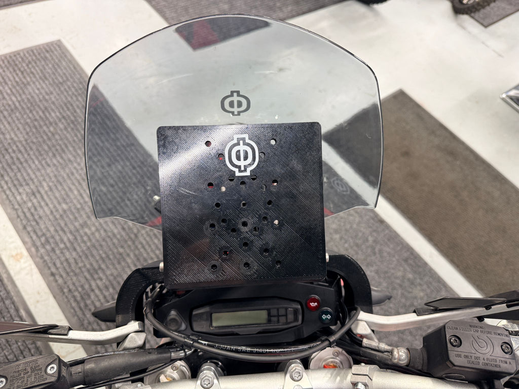 ES 700 Enduro (692cc) 2025