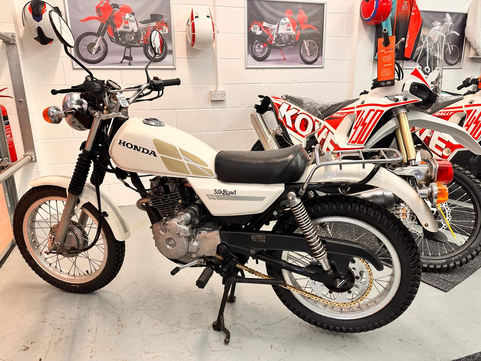 CT250S Silk Road (248cc) 1981