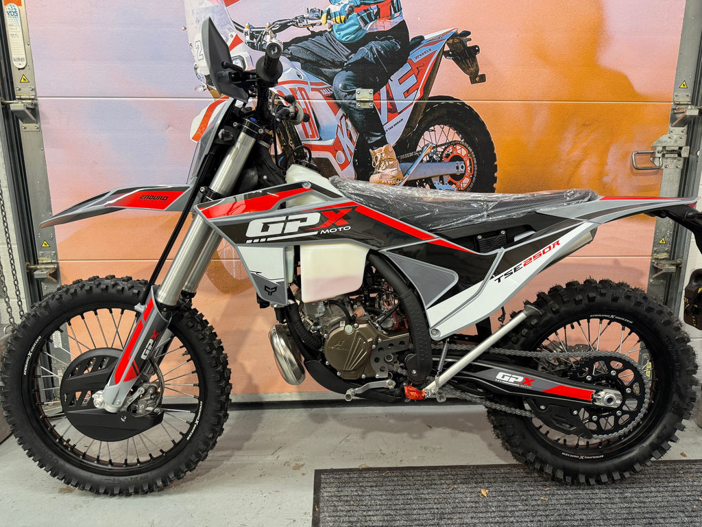 TSE 250R (250cc) 2025