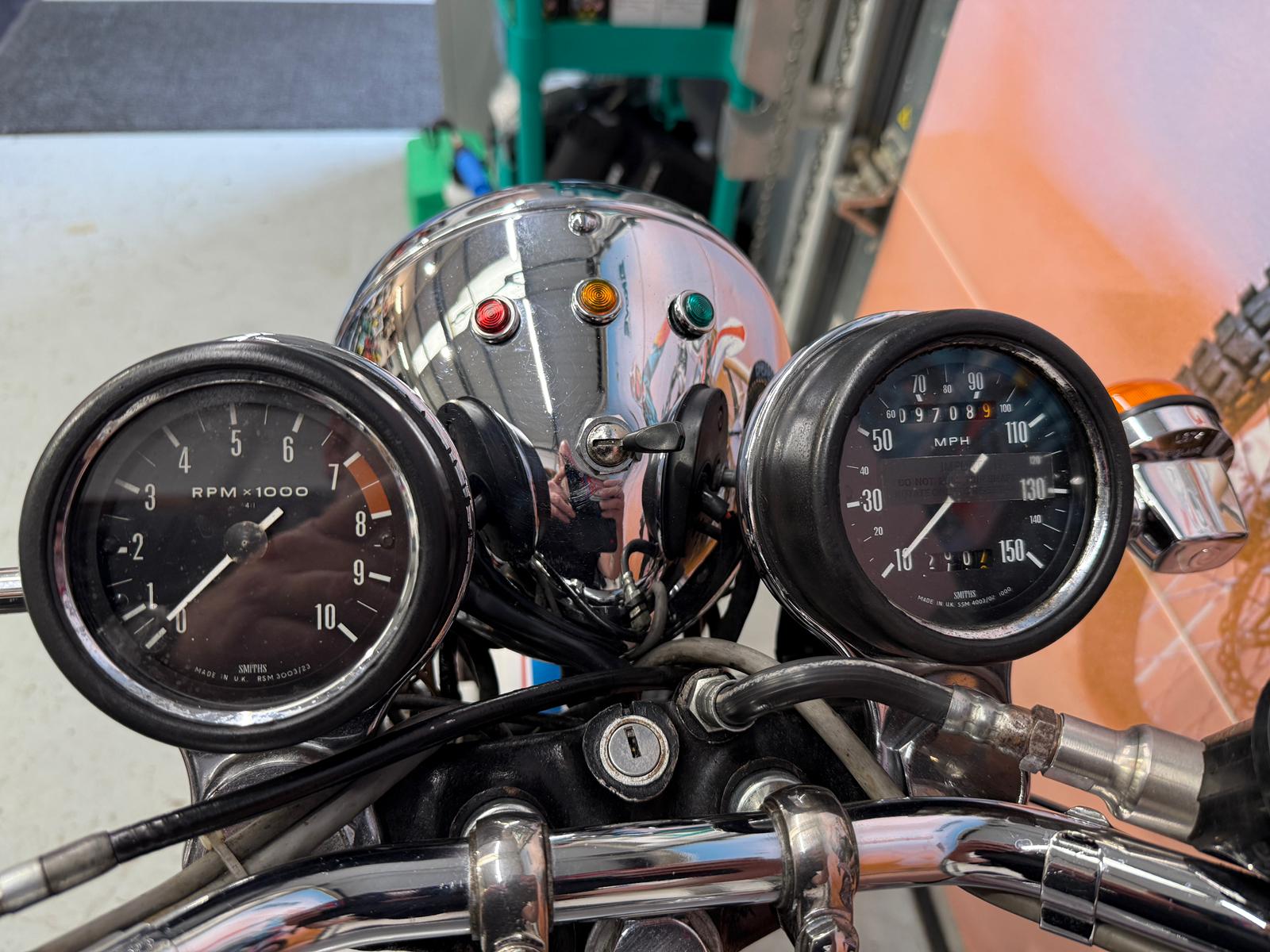 Bonneville T140V 750 Silver Jubilee (744cc) 1977