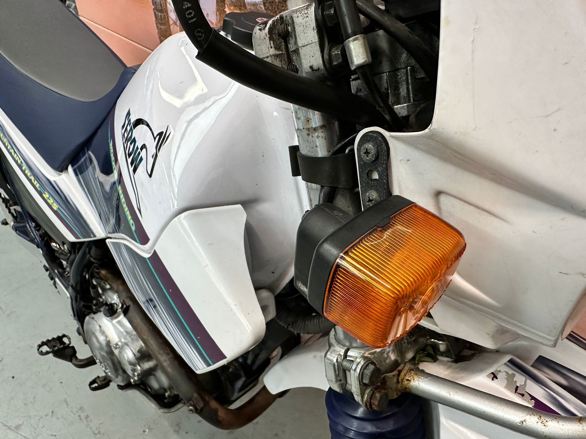 Serrow Trial Bike (225cc) 1999