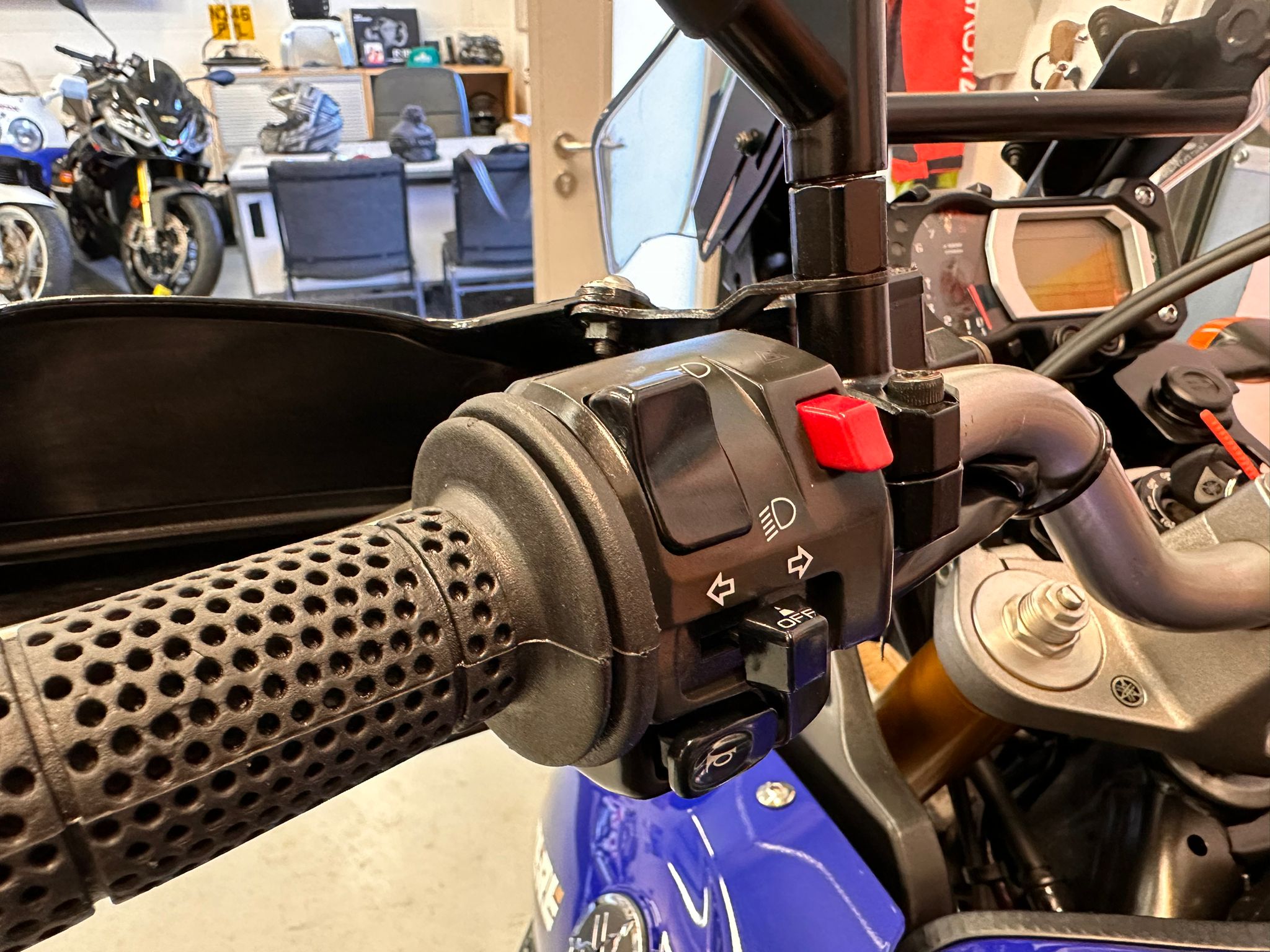XT 1200 Z SUPER TENERE (1199cc) 2013