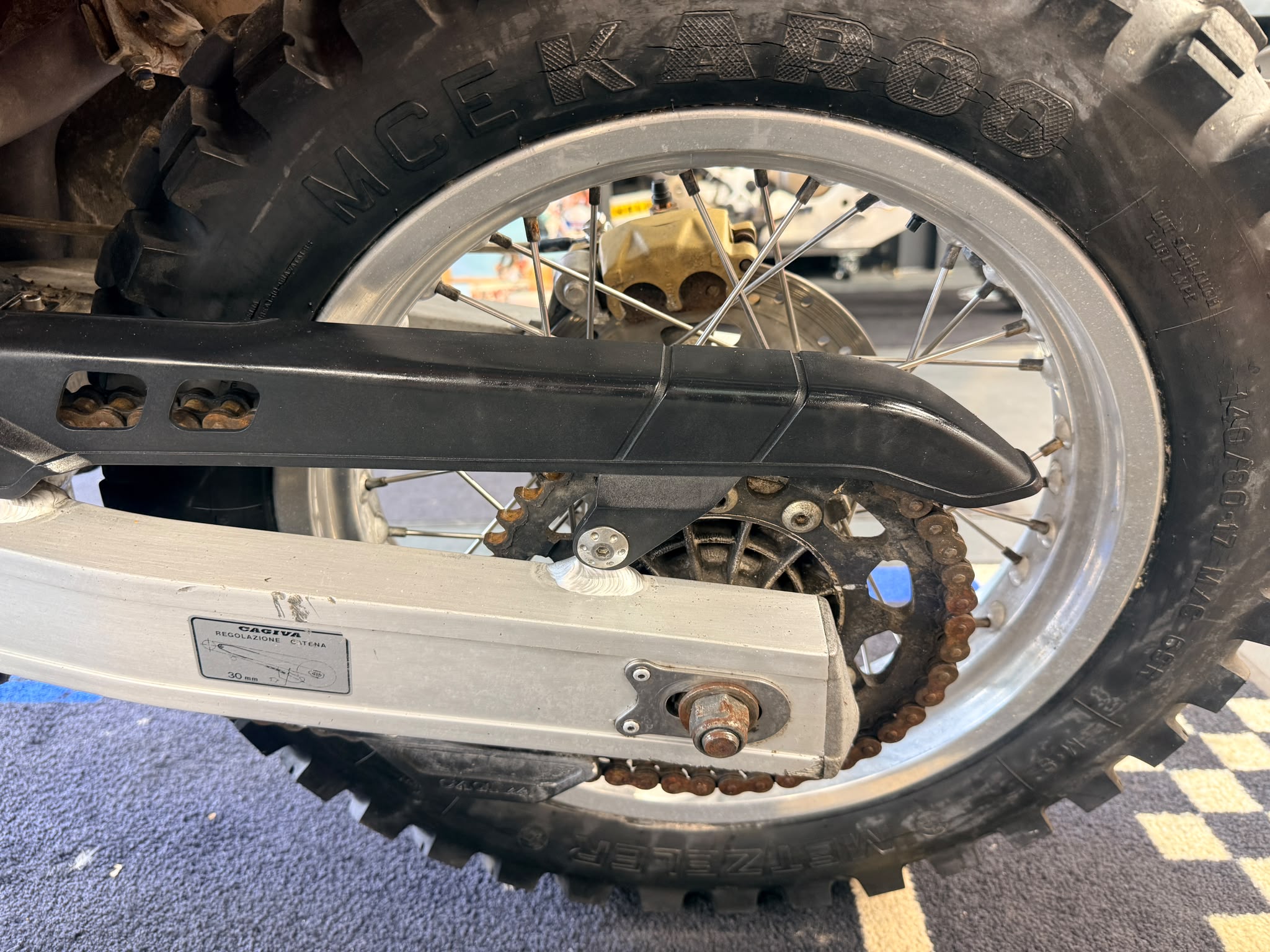 750 Elefant Lucky Explorer (748cc) 1993