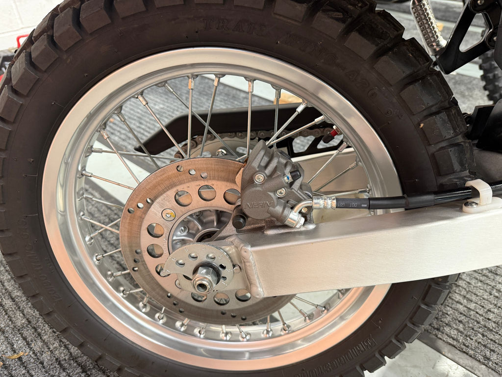 DR 650 Dual Sport (644cc) 2025