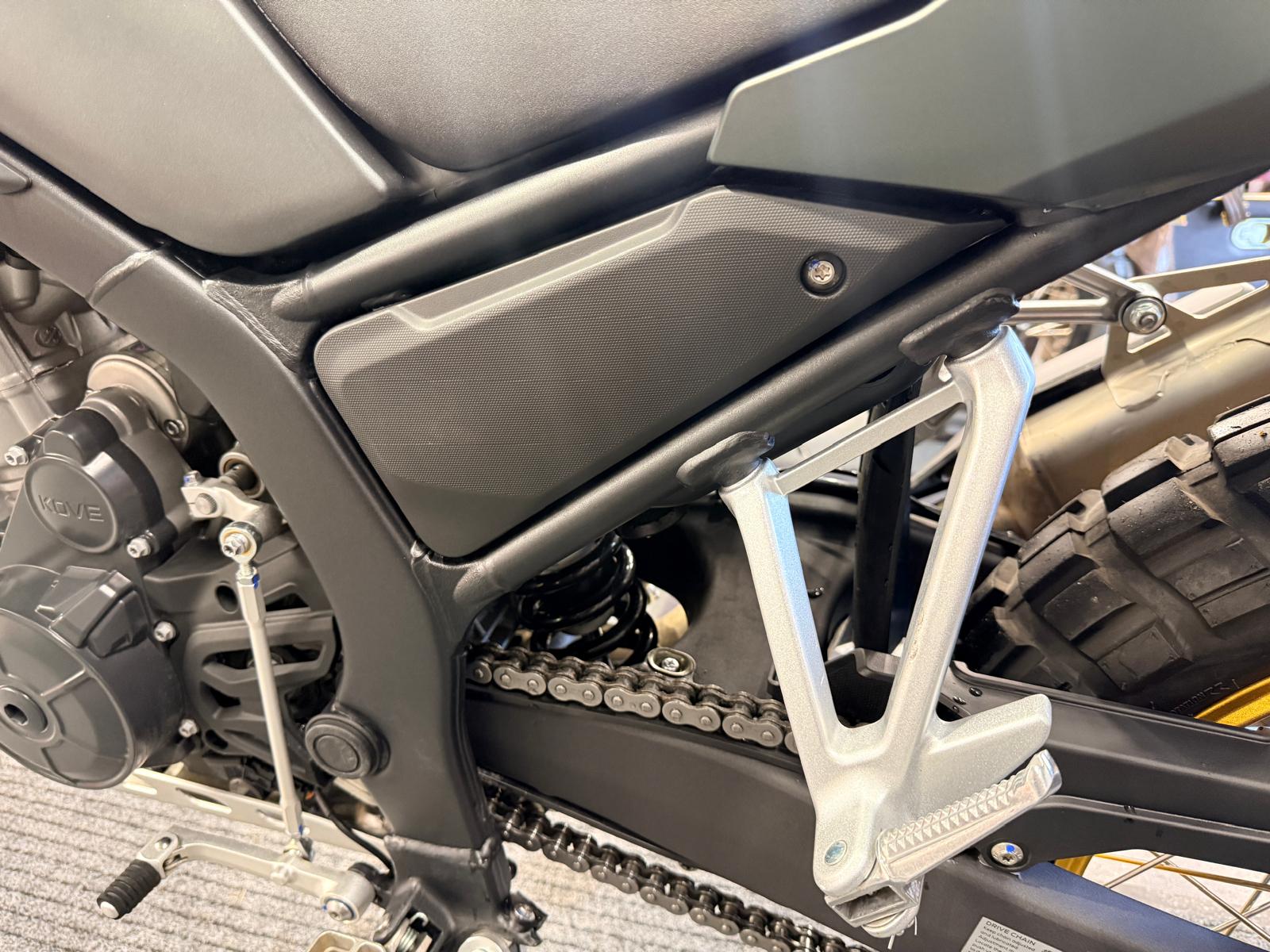 800X Pro (799cc) 2024