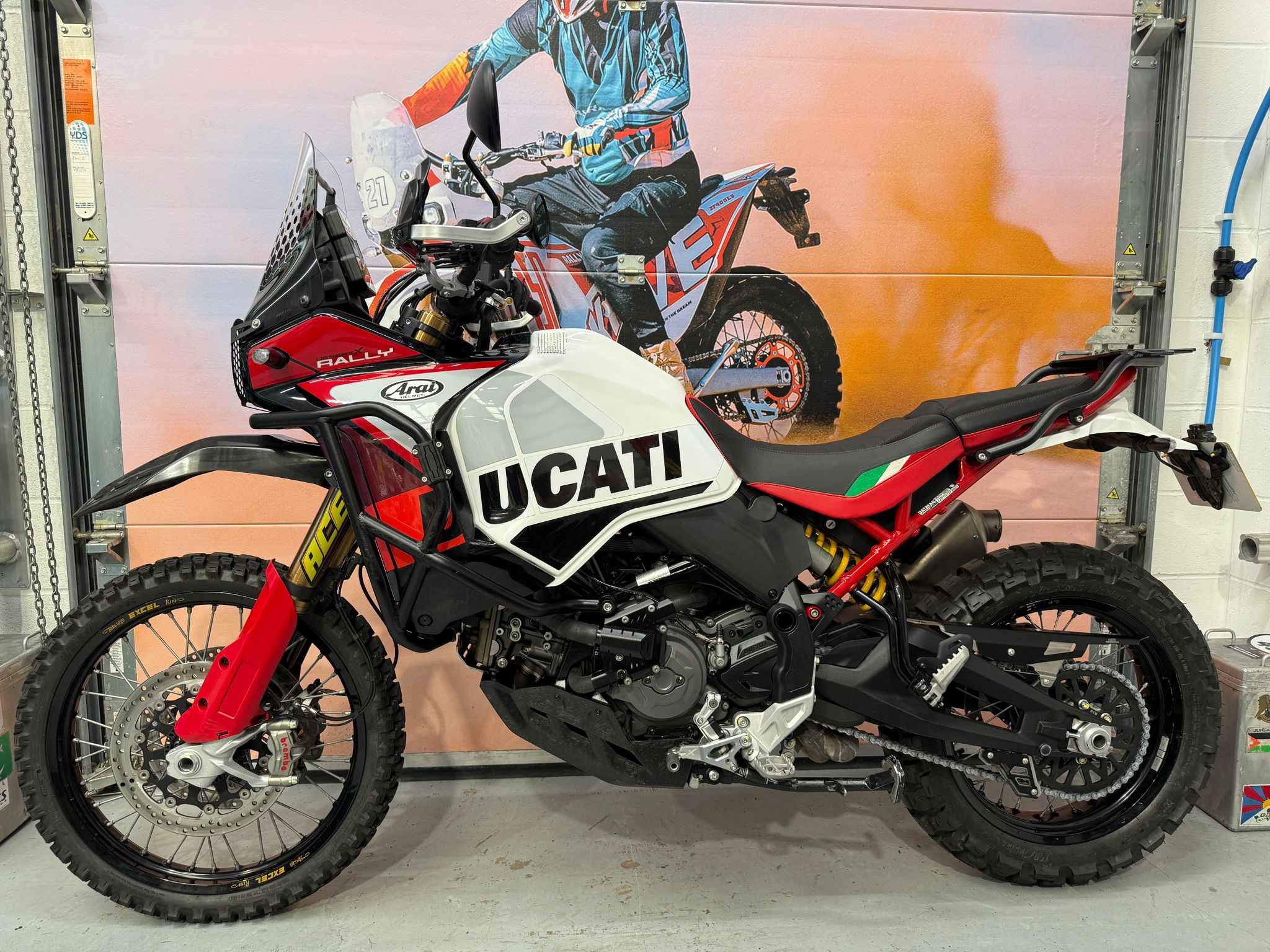 Desert X (937cc) 2024