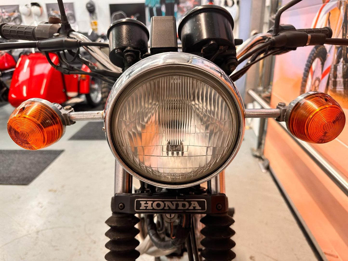 CT250S Silk Road (248cc) 1981