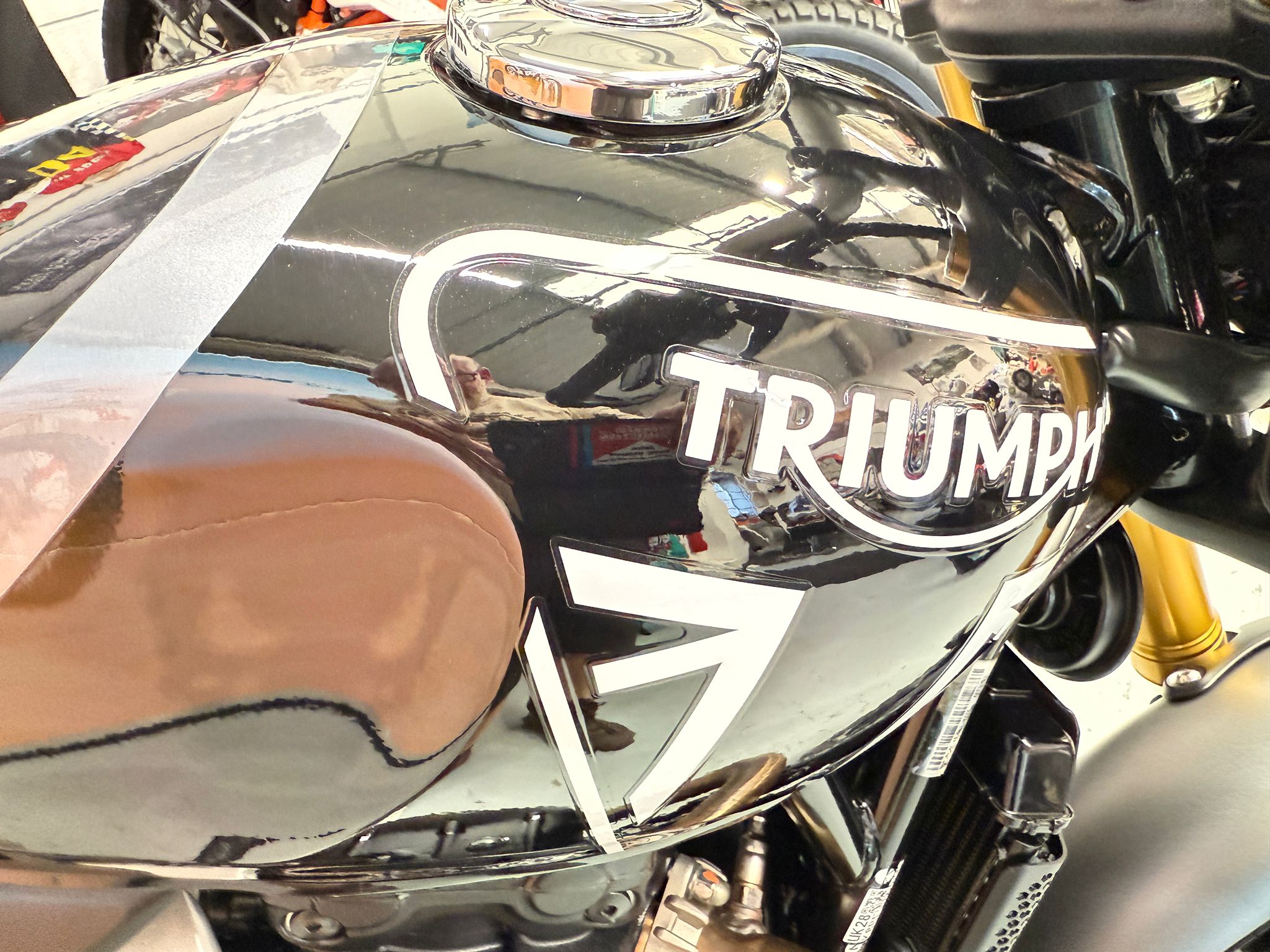 Speed 400 (398cc) 2024
