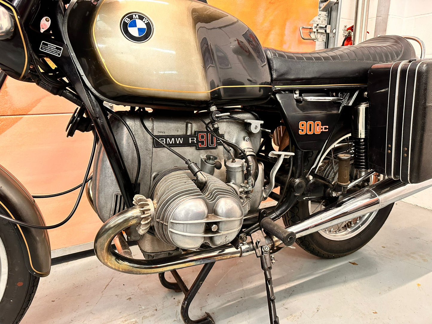 R90S (898cc) 1975