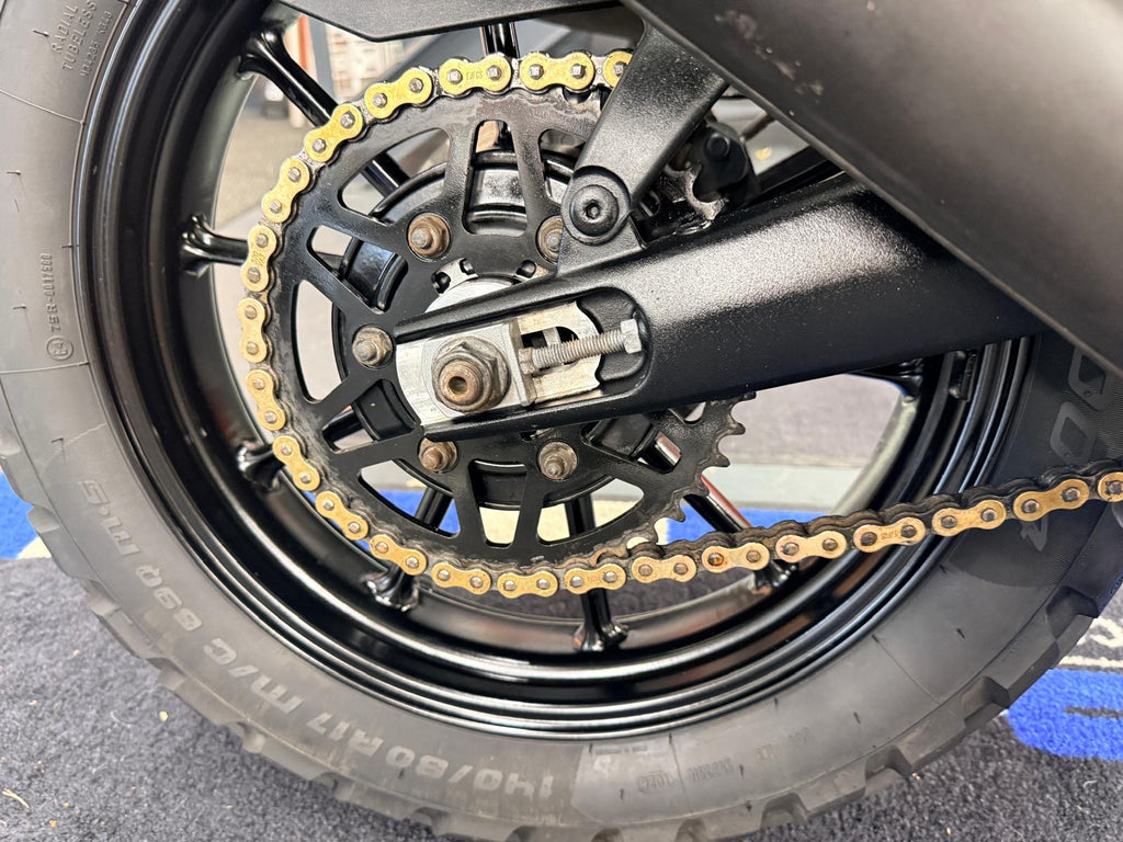 Scrambler 400X (398cc) 2025