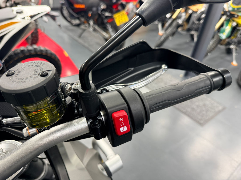 800X Adventure X (799cc) 2026 NEW