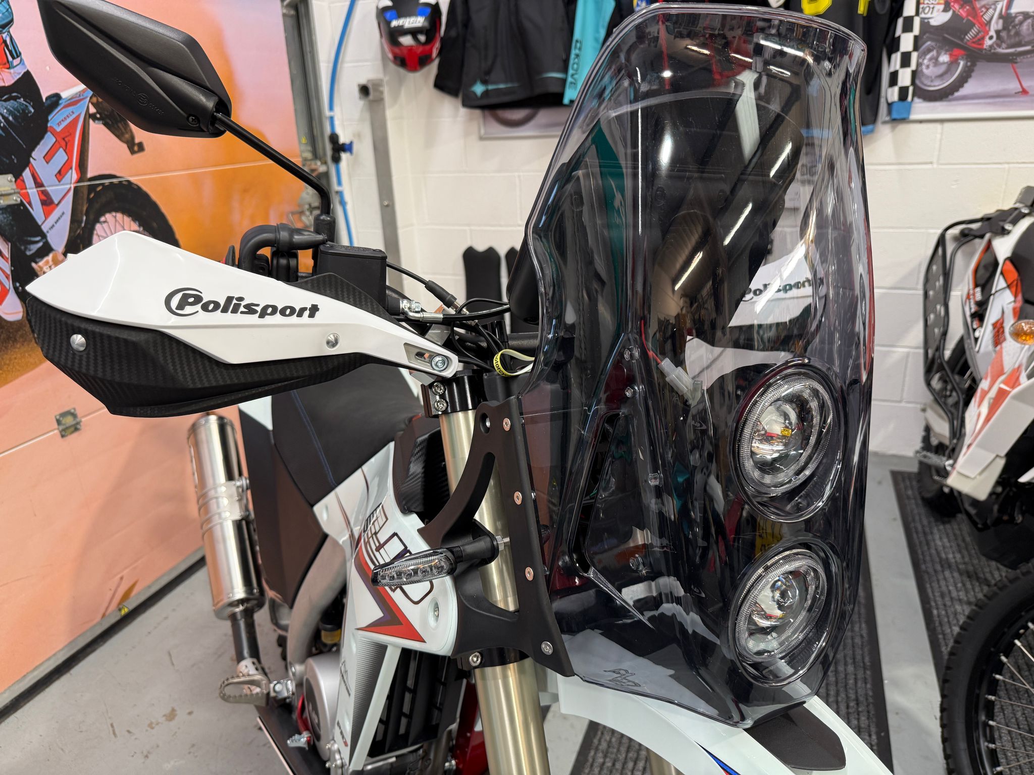 PR7 (650cc) 2025