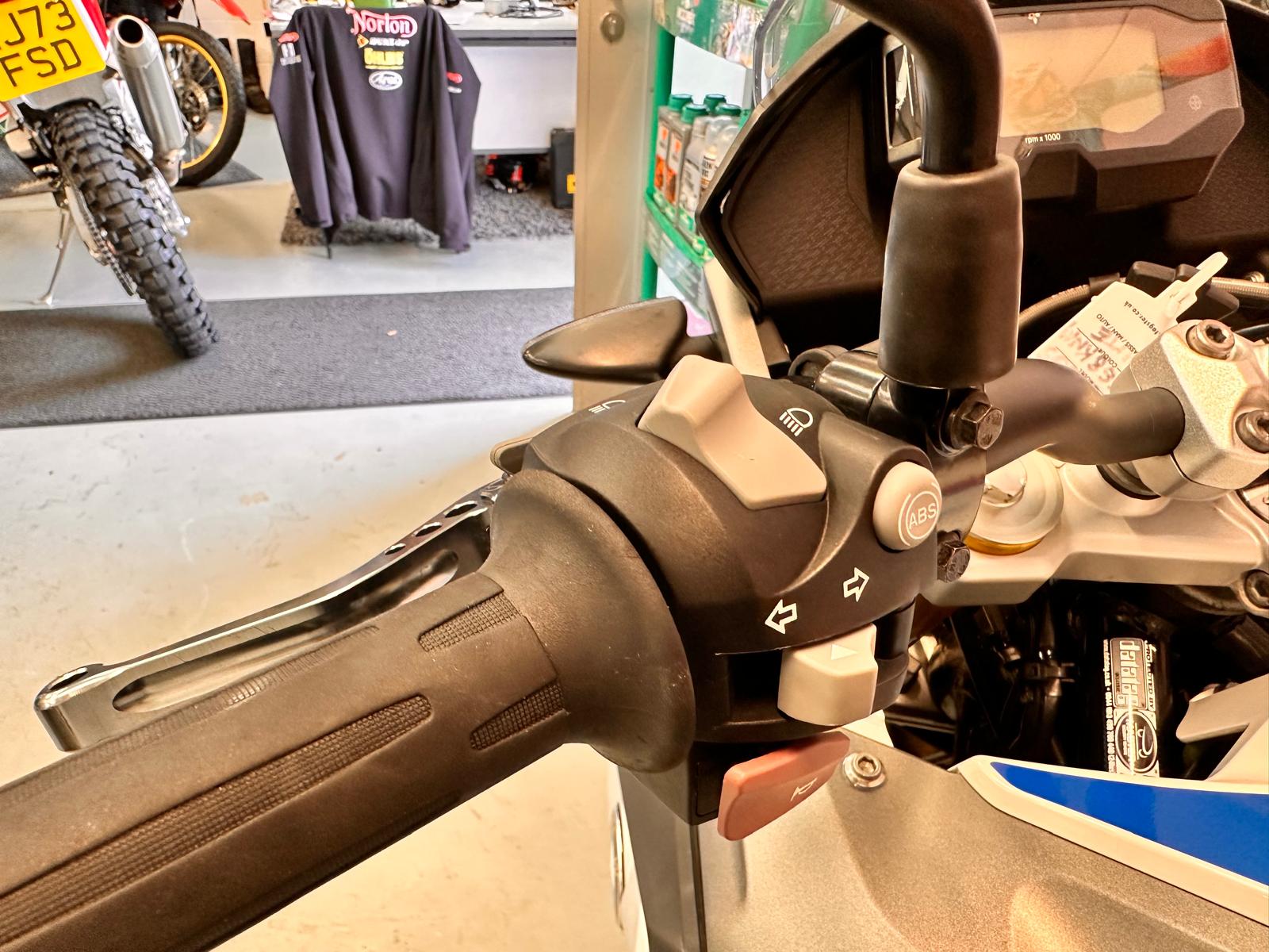 G310GS (313cc) 2018