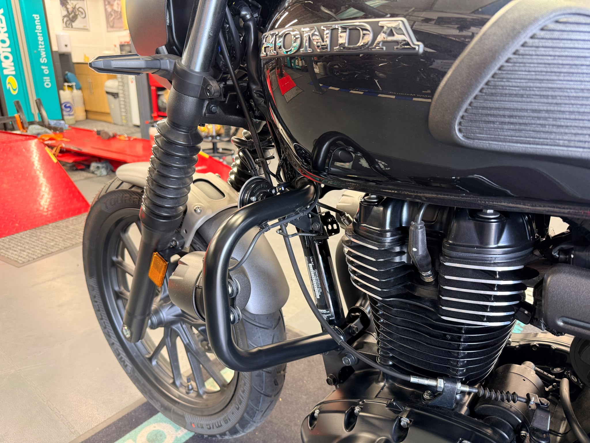 GB350s (348cc) 2026