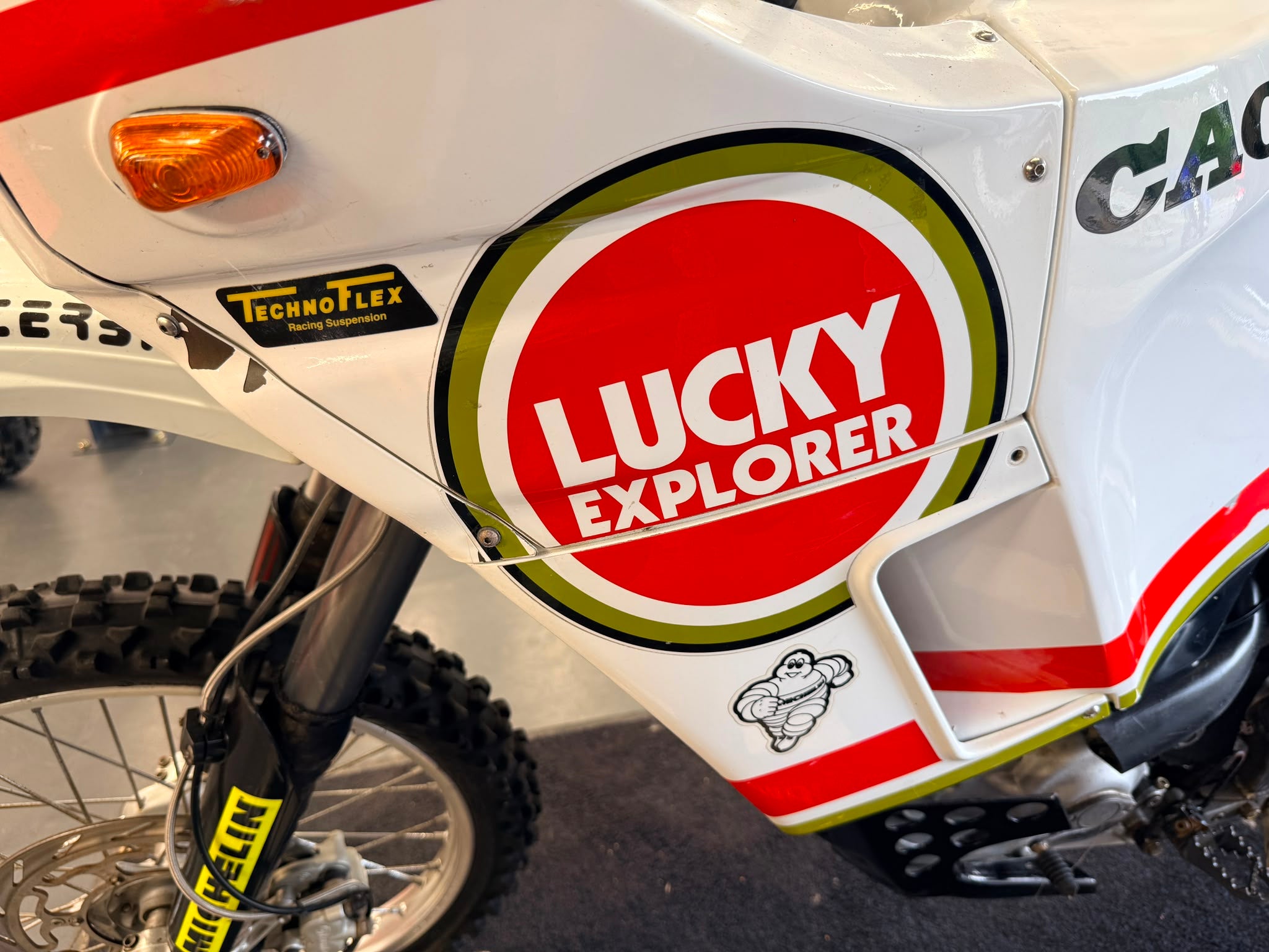 900 Elefant Lucky Explorer (904cc) 1993