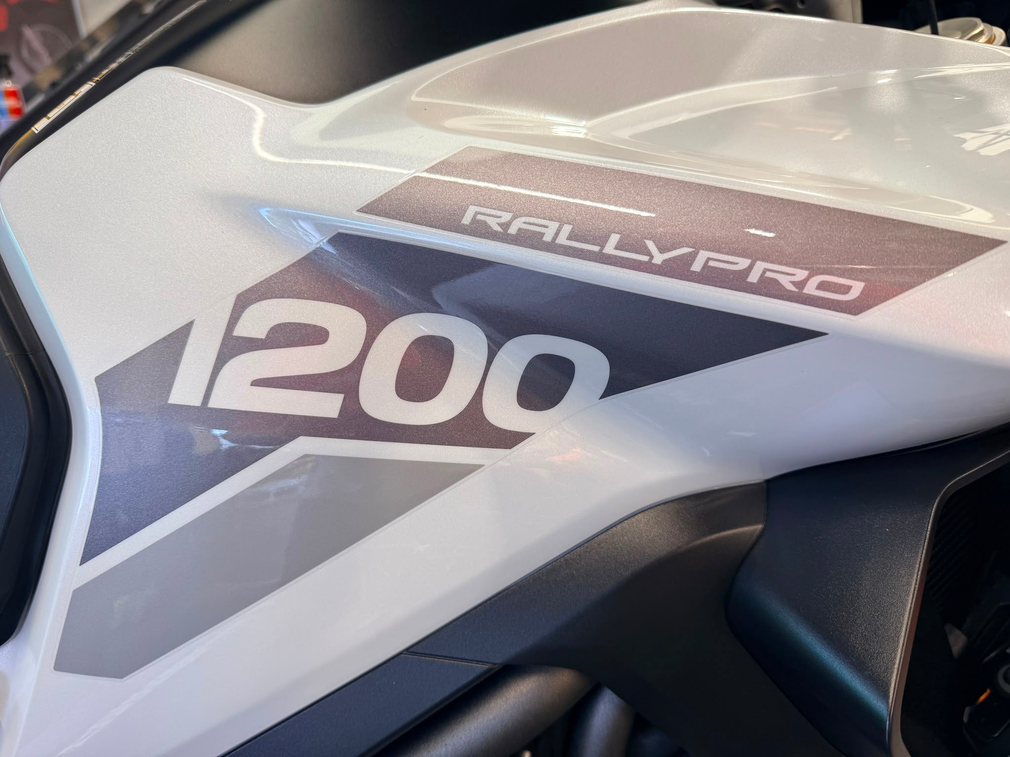 Tiger 1200 Rally Pro (1160cc) 2022
