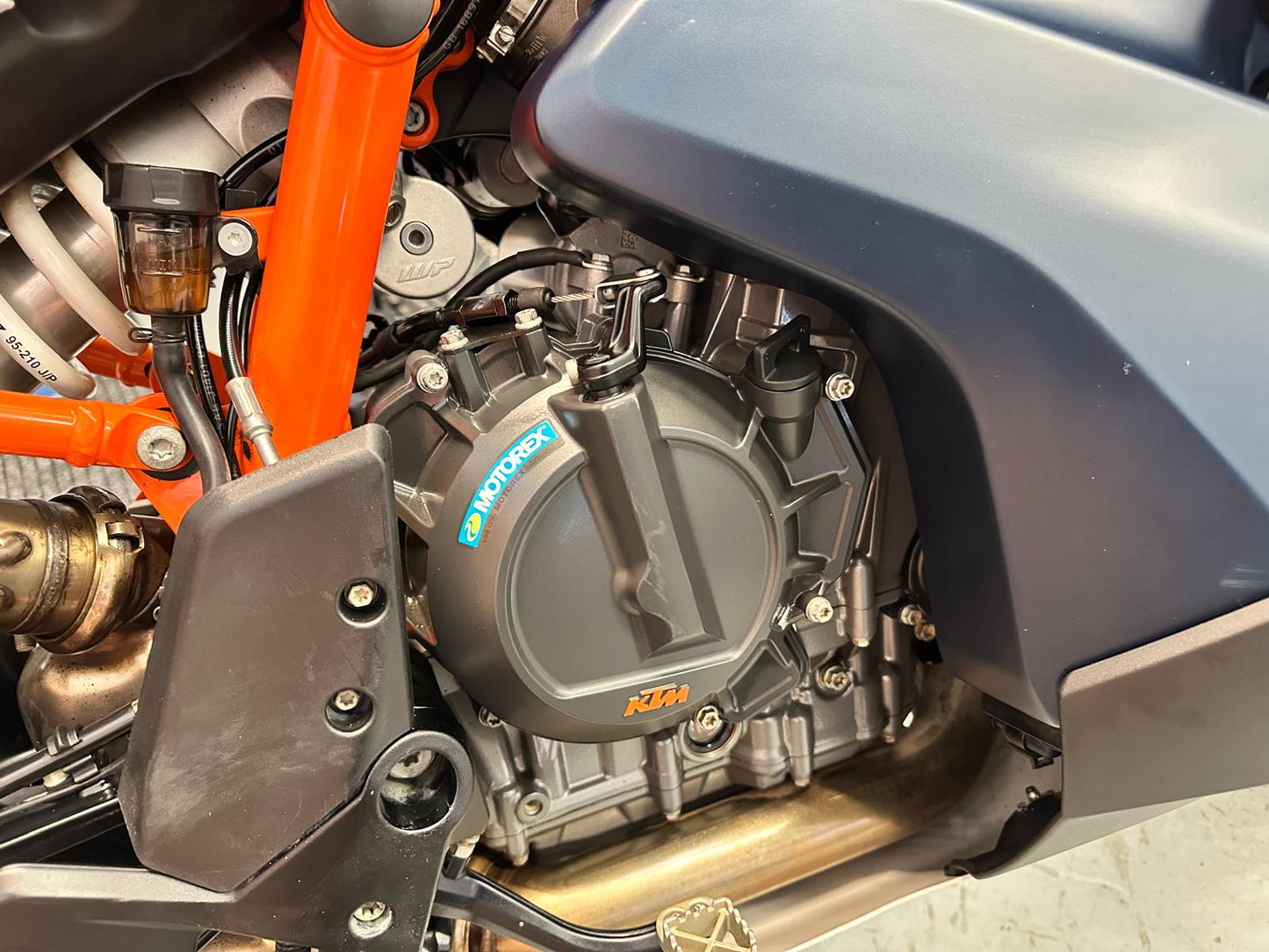 890 Adventure R (889cc) 2023