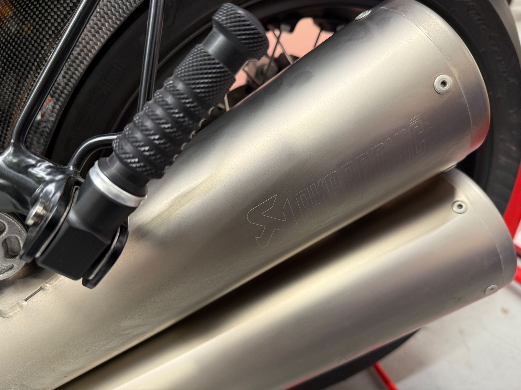 R Nine T 100th Anniversary Edition (1170cc) 2023