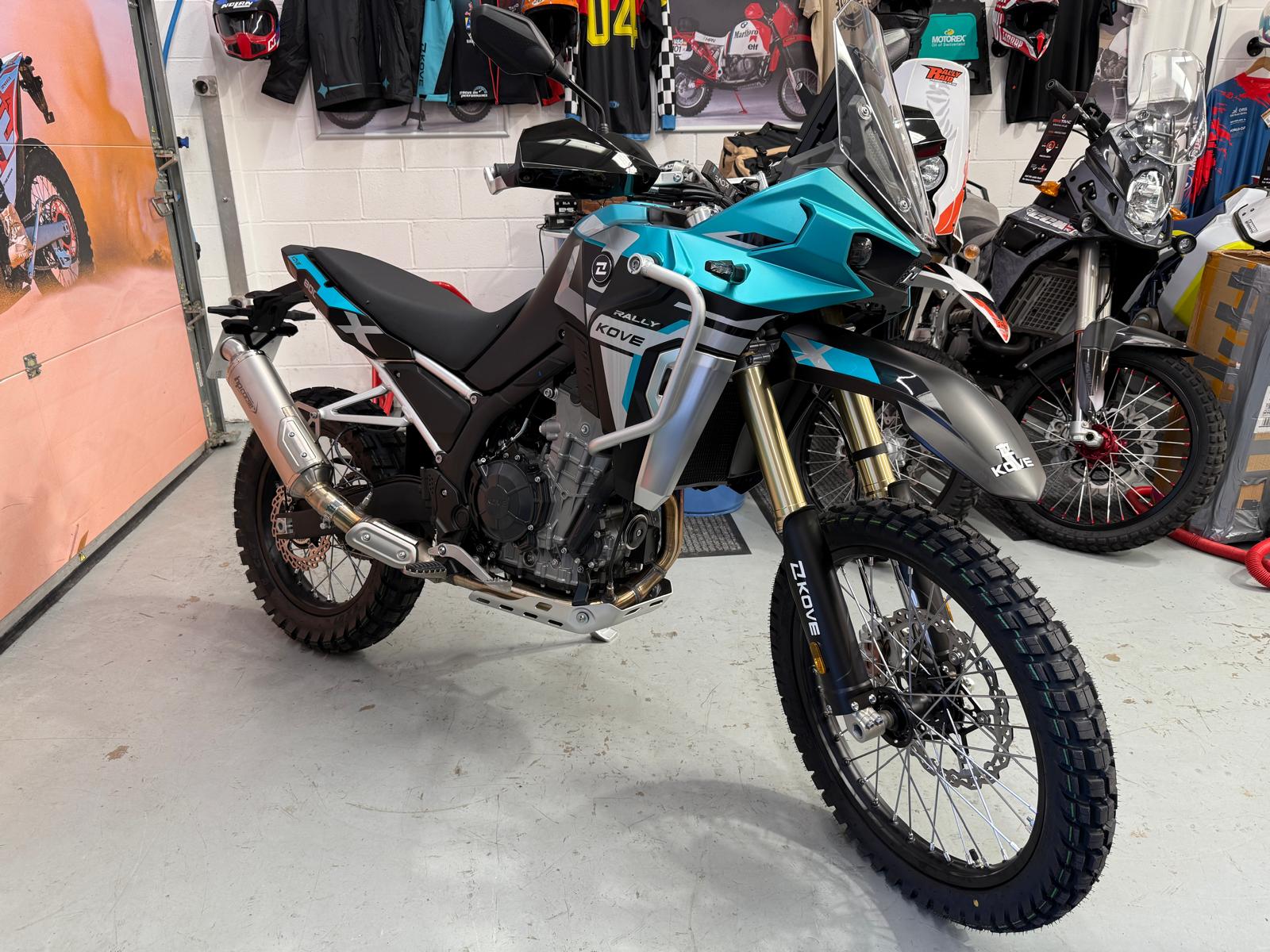 800 X Rally (NEW)
