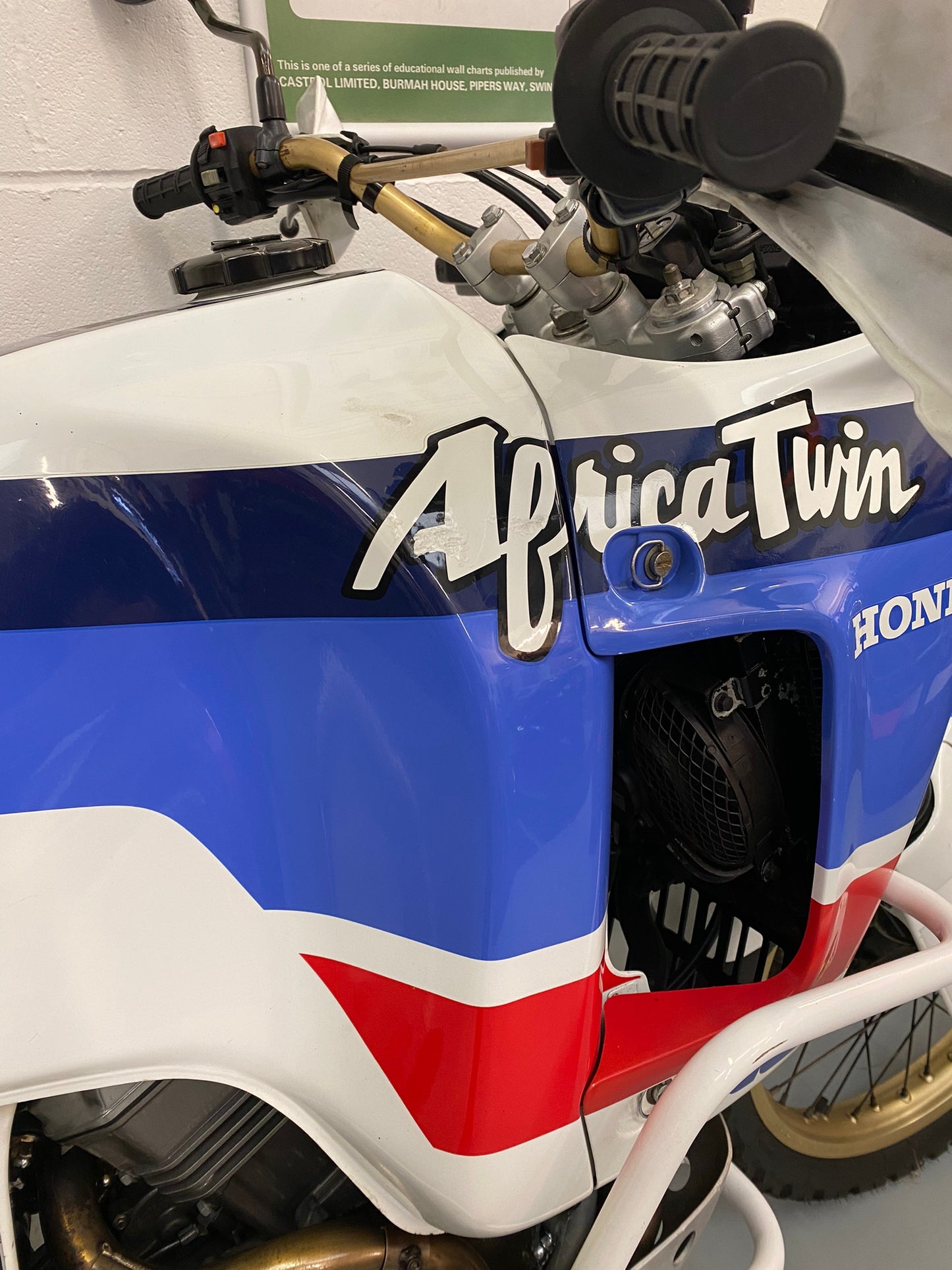 RD03 XRV650 AFRICA TWIN (647cc) 1989