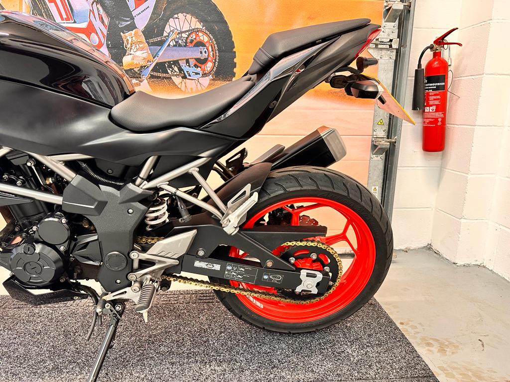 Z250 SL (249cc) 2016